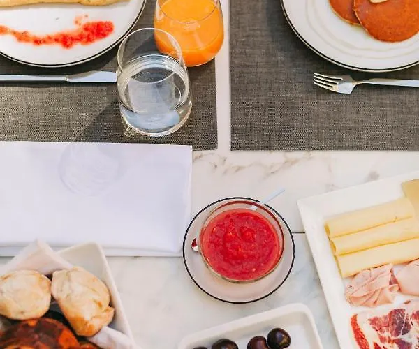 فندق مبيت وإفطار The Felix 10 4*