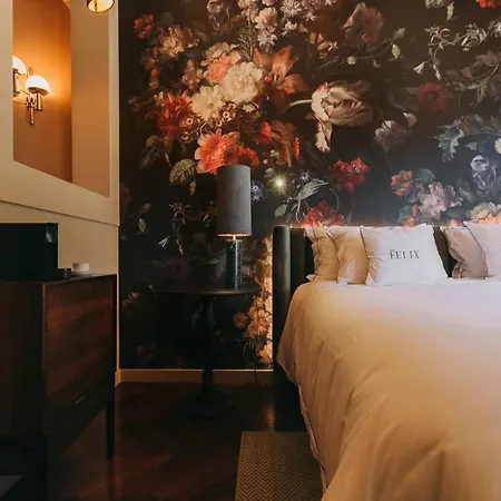 The Felix 10 Bed & Breakfast 4*