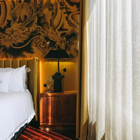 The Felix 10 Bed & Breakfast 4*