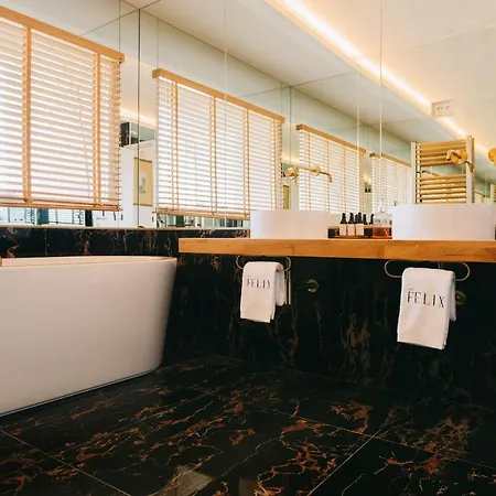 The Felix 10 Лісабон