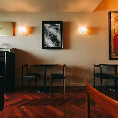 The Felix 10 Bed & Breakfast Lisbon
