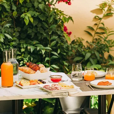 The Felix 10 Couette-café 4*