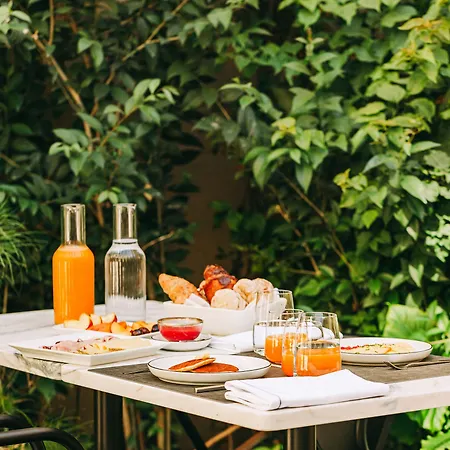 The Felix 10 Couette-café 4*